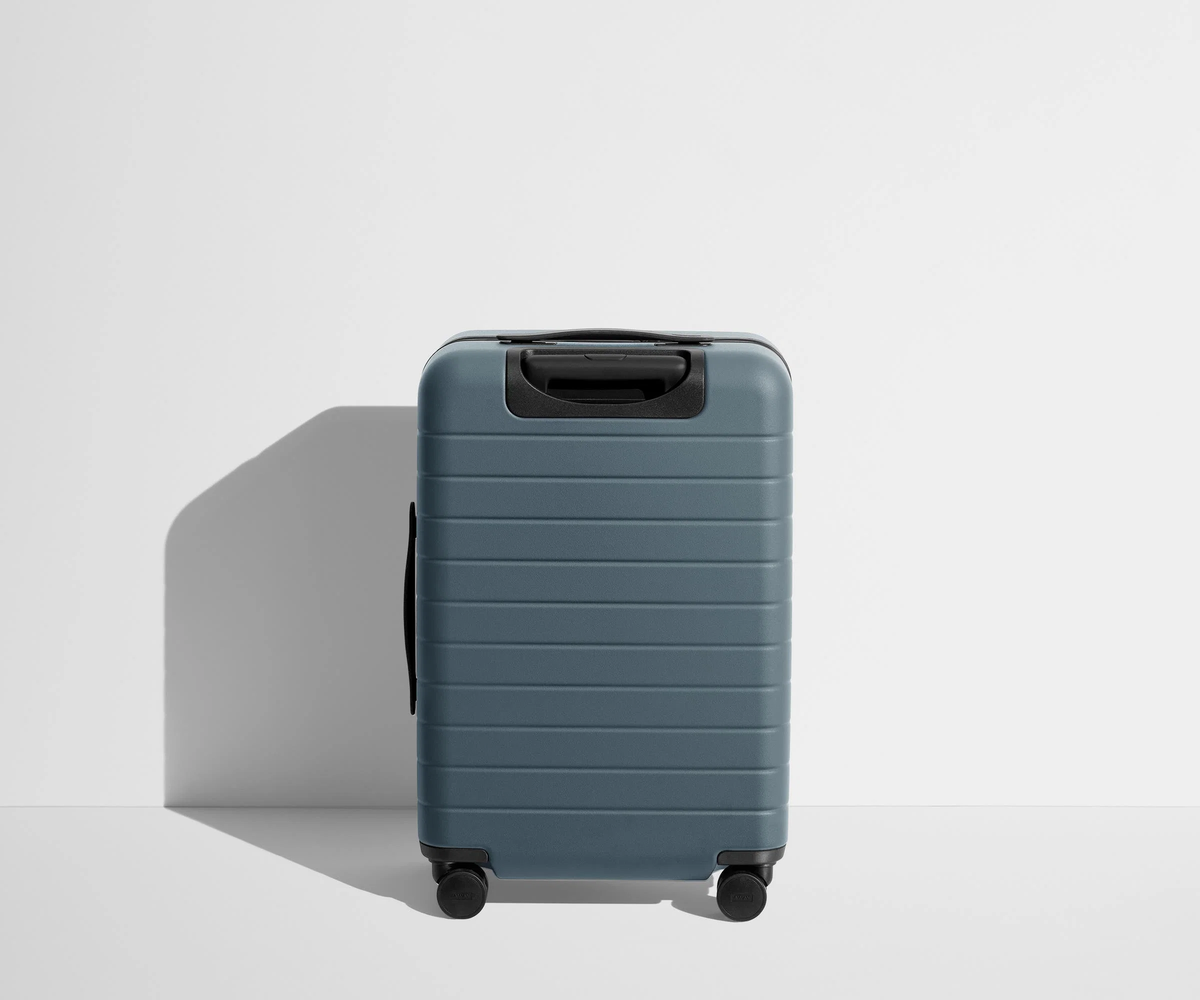 The Bigger Carry-On in Coast Blue - Image 7