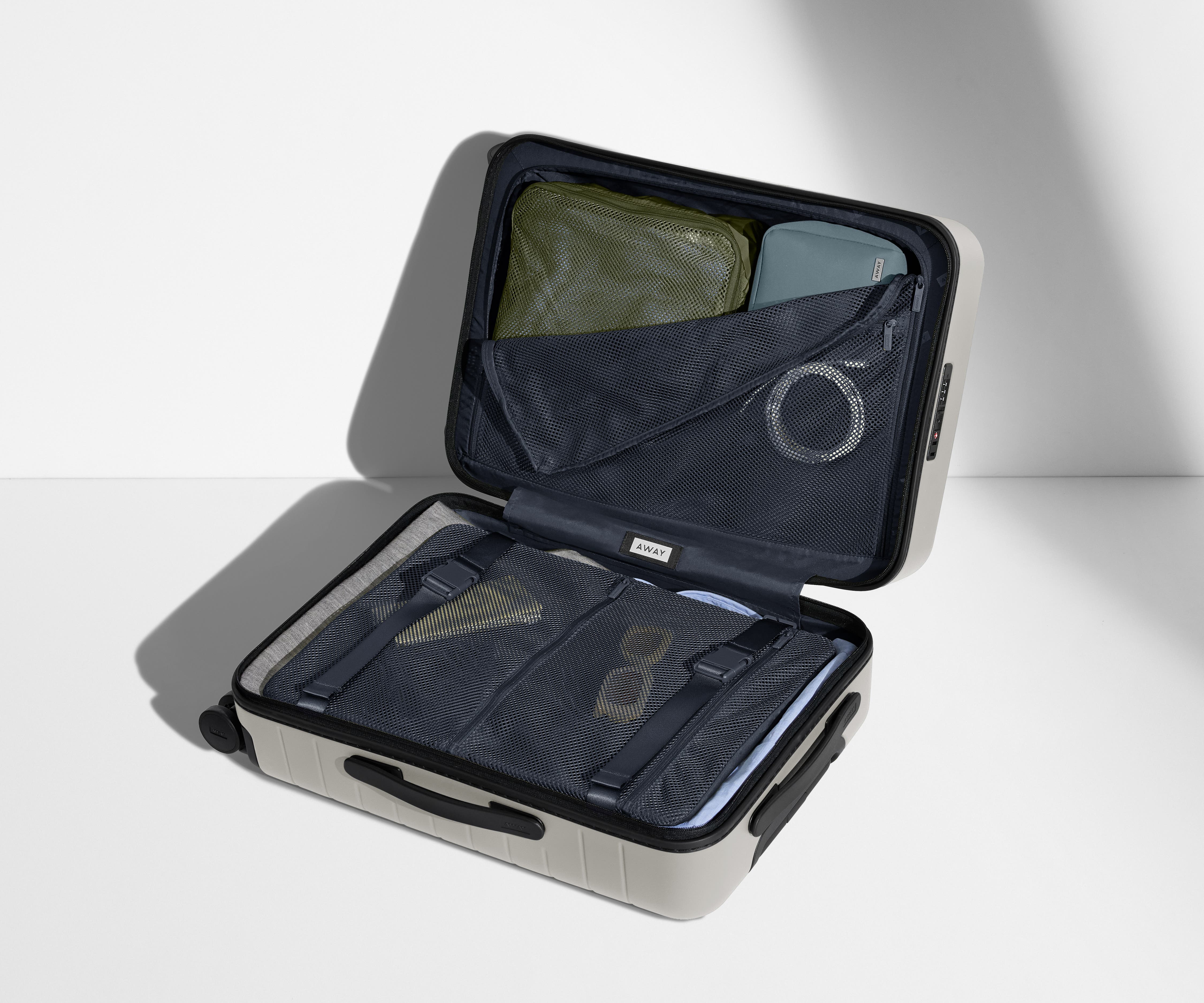 The Carry-On in Cloud Gray - Image 4