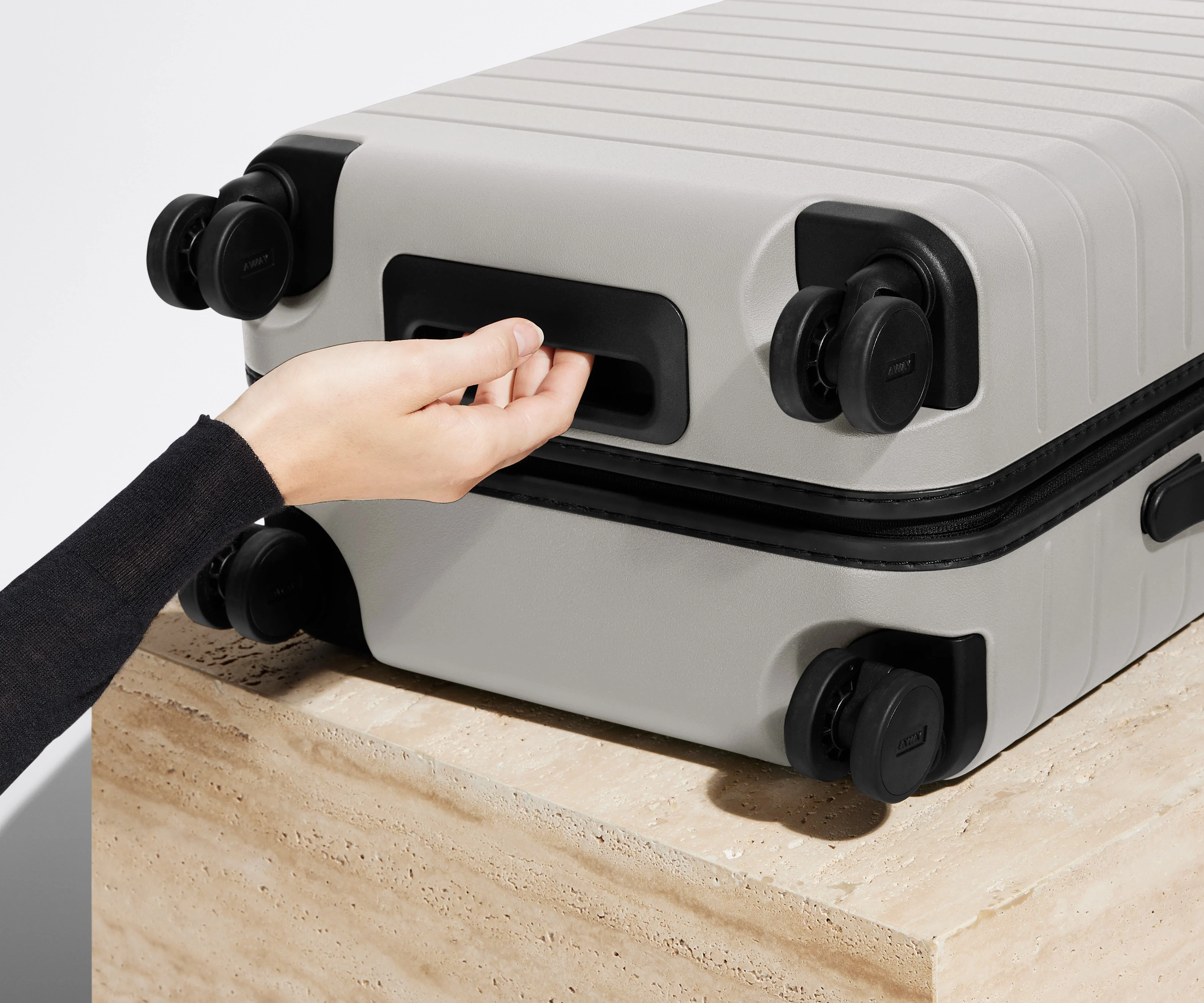 The Carry-On in Cloud Gray - Image 5