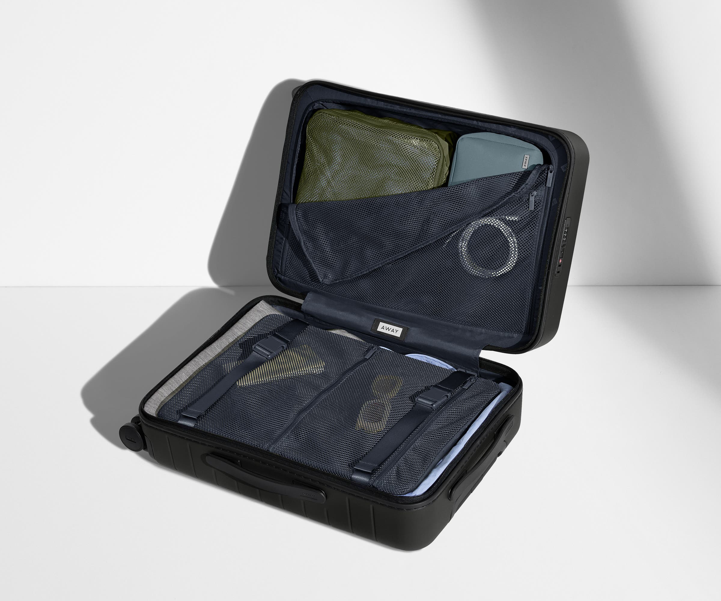 The Carry-On in Jet Black - Image 4