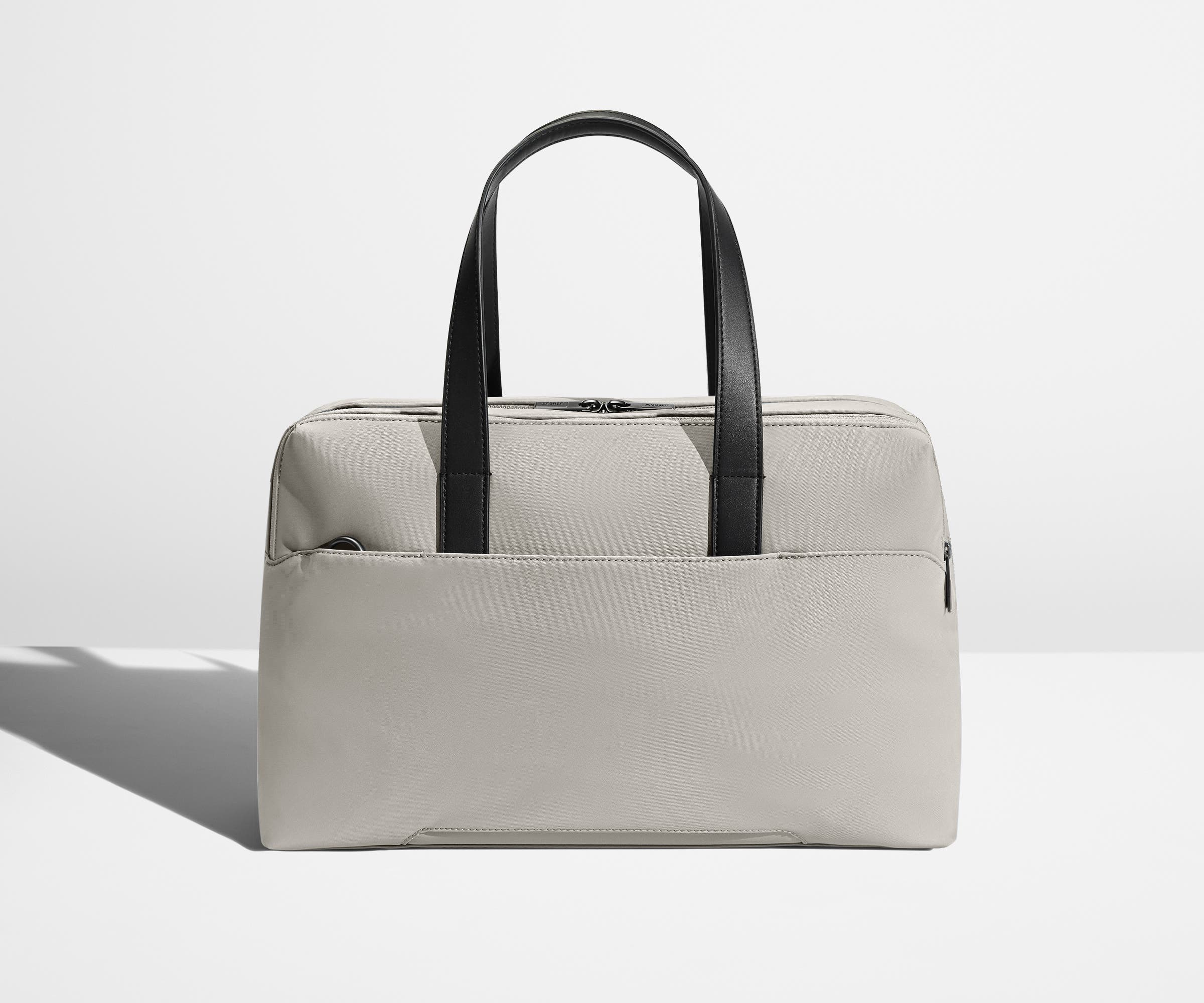 The Everywhere Bag in Cloud Gray - Image 7