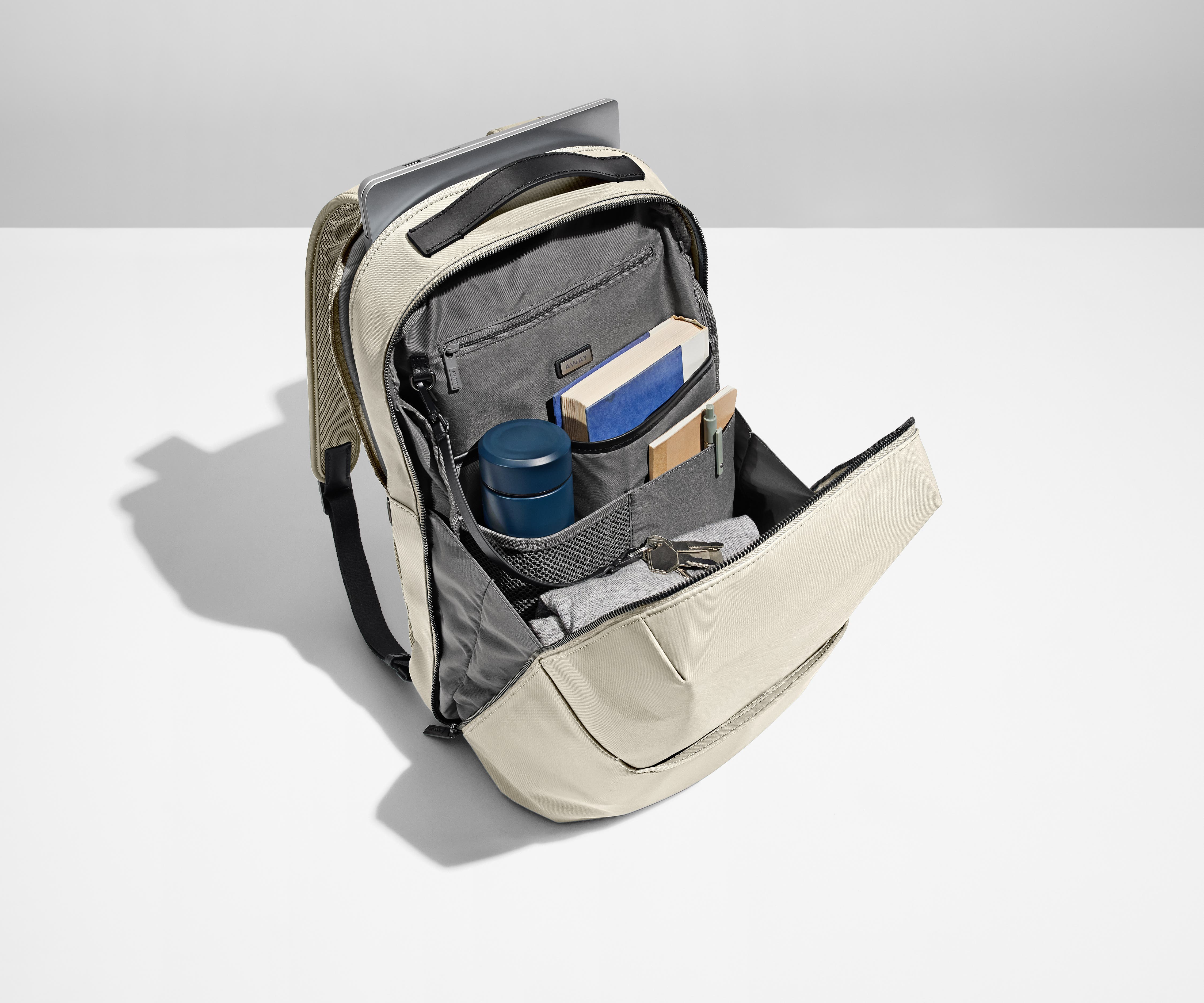 The Everywhere Zip Backpack in Salt White - Image 3