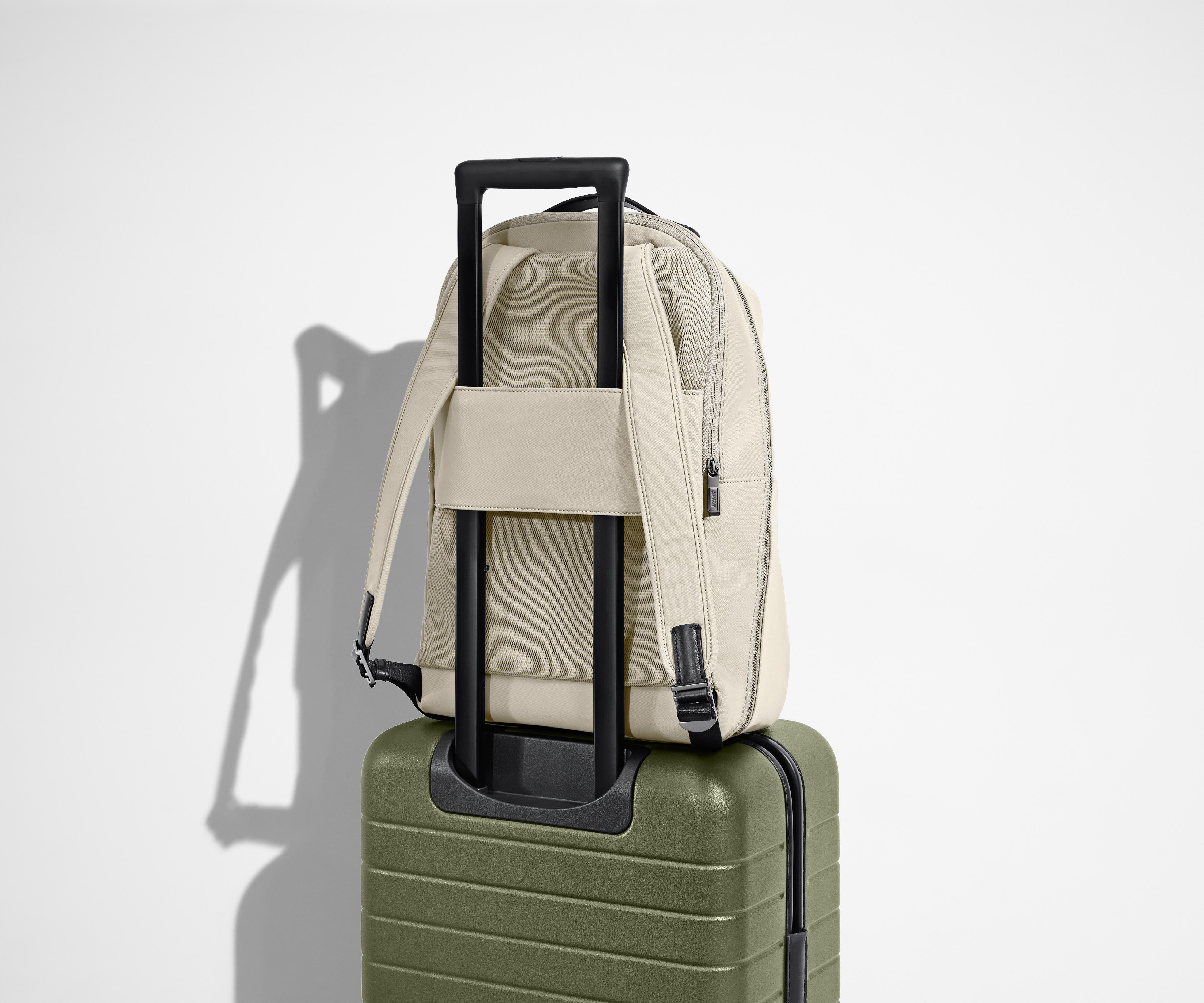 The Everywhere Zip Backpack in Salt White - Image 7