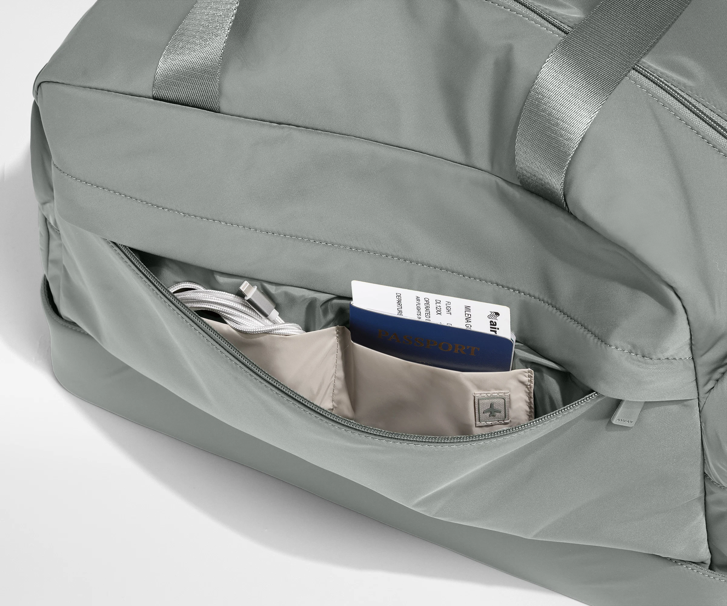 Featherlight Weekender in Nordic Gray - Image 4
