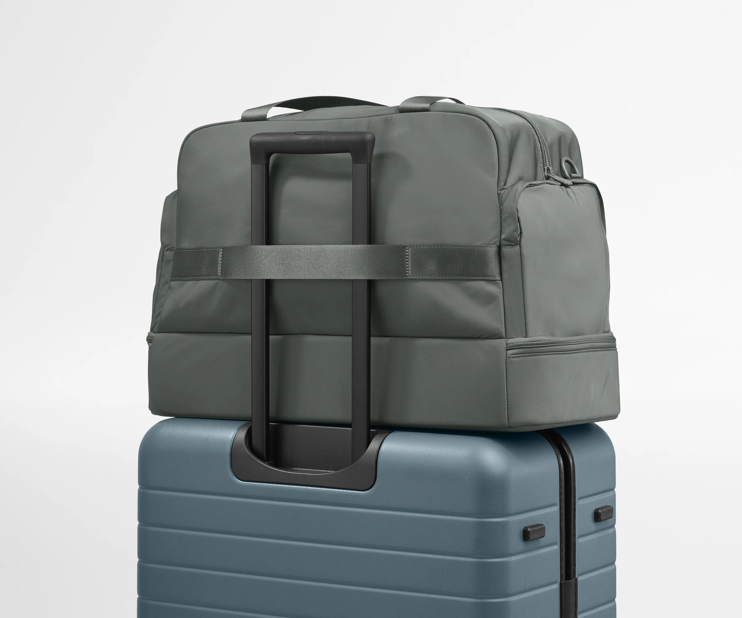 Featherlight Weekender in Nordic Gray - Image 6
