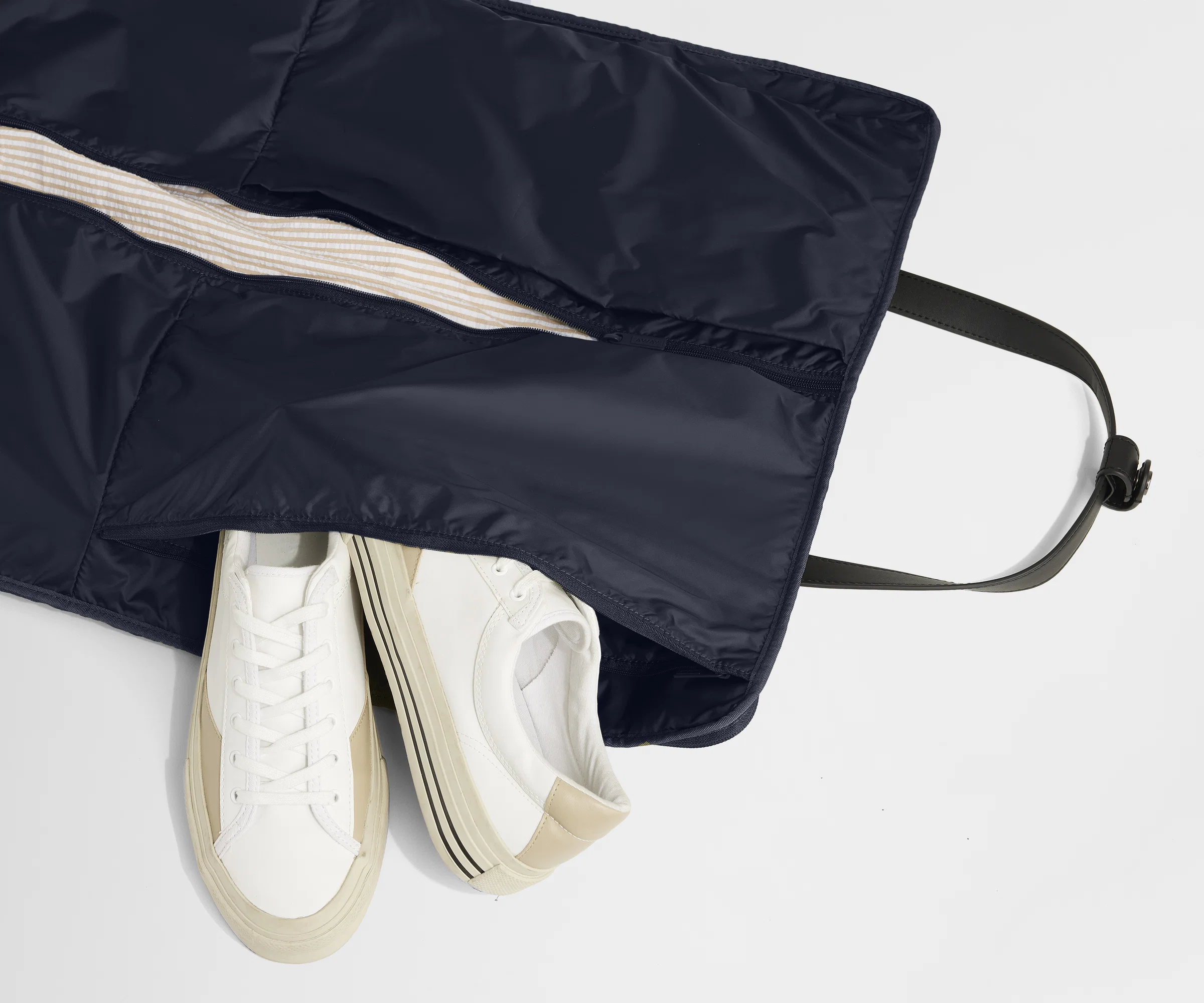 Garment Duffle in Navy Blue - Image 4