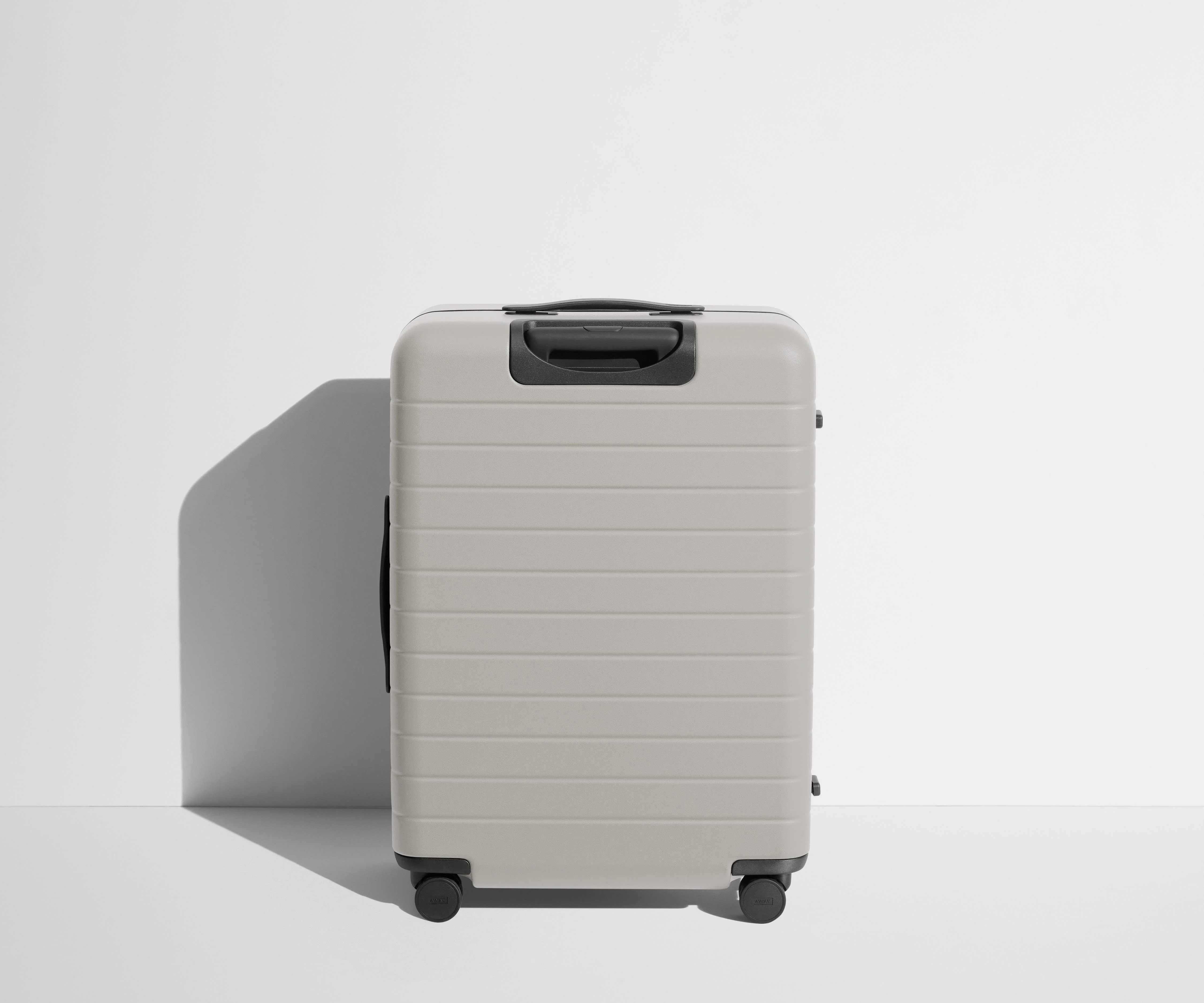 The Medium in Cloud Gray - Image 7