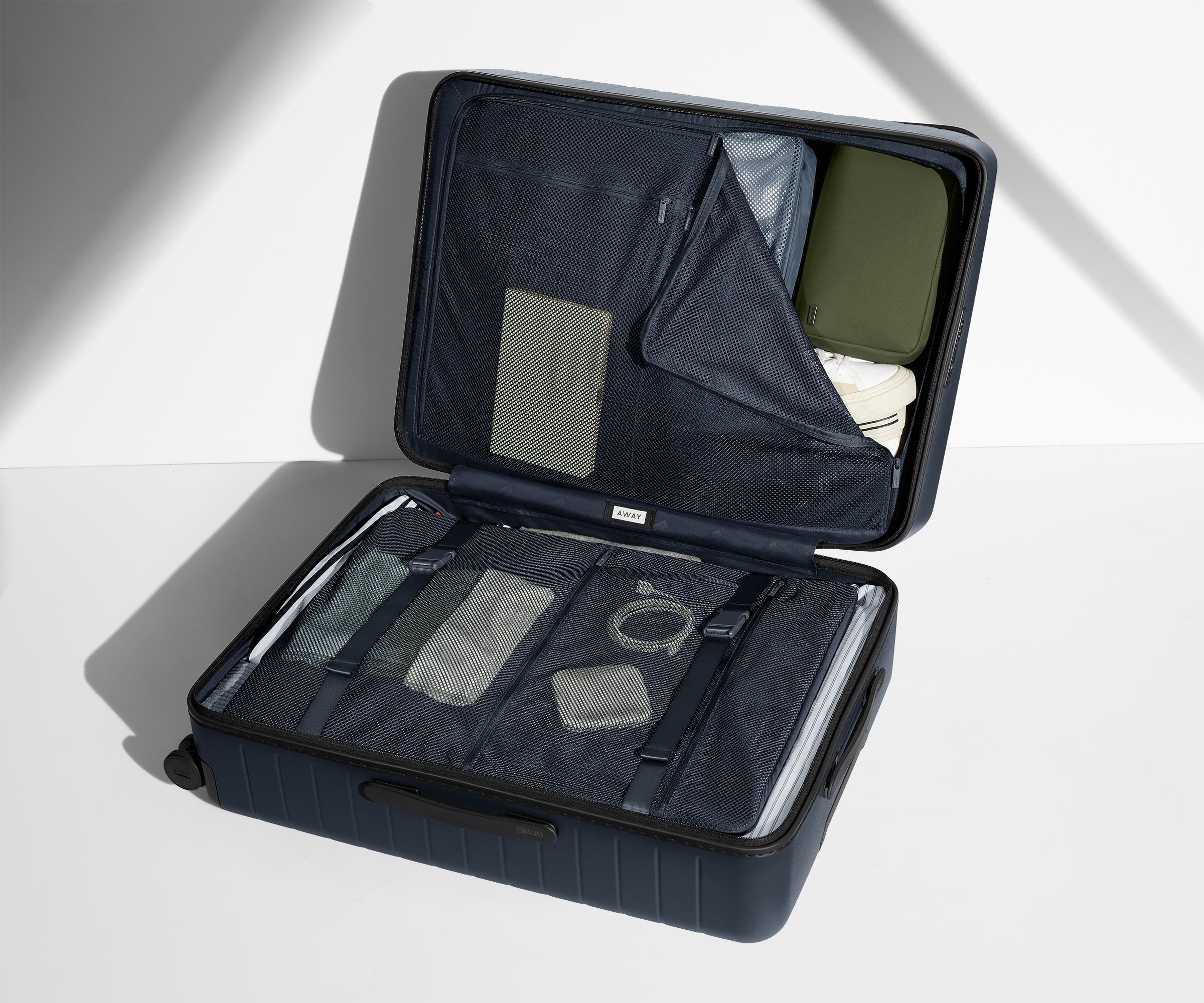 The Medium in Navy Blue - Image 4