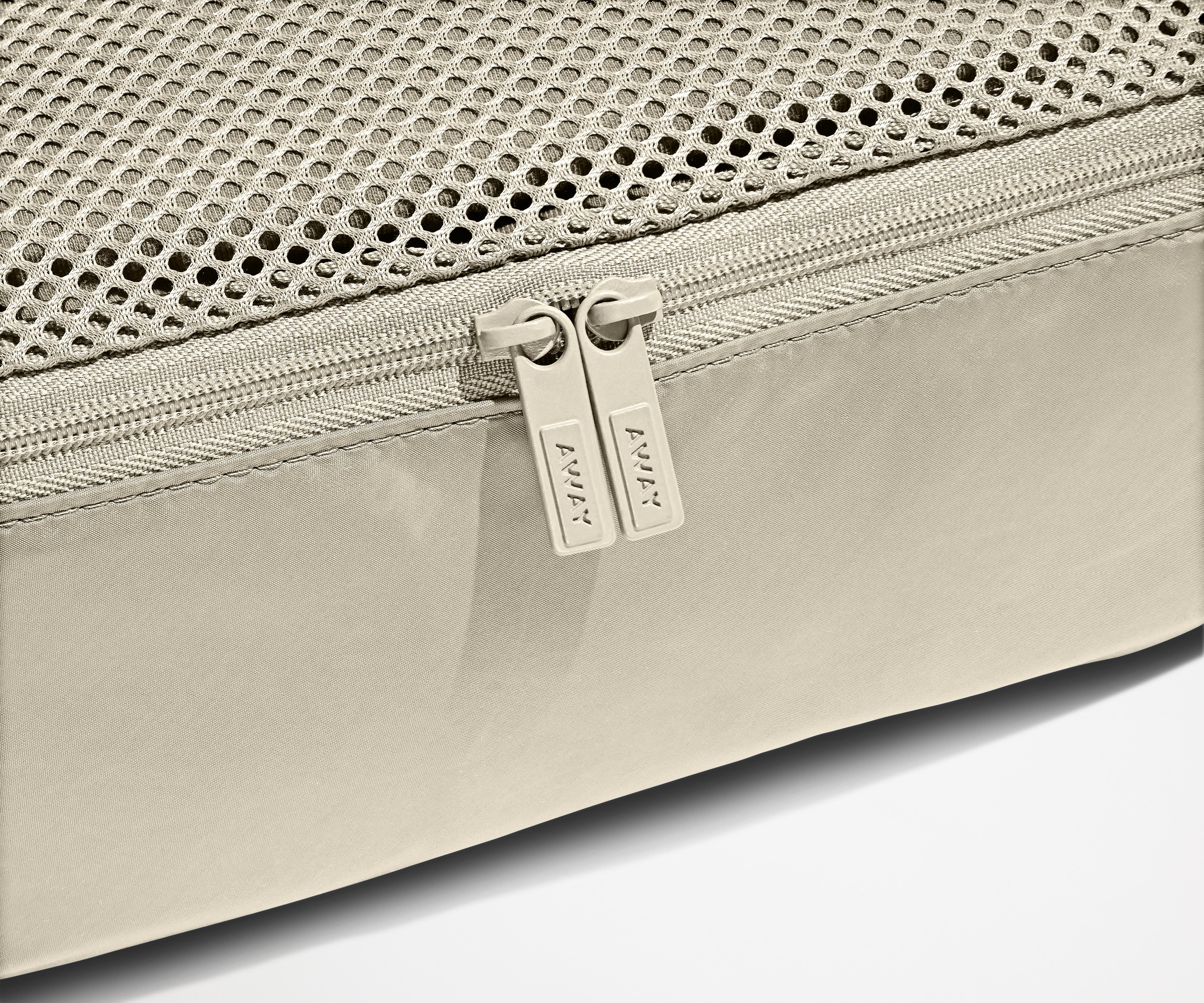 The Insider Packing Cubes in Salt White - Image 4