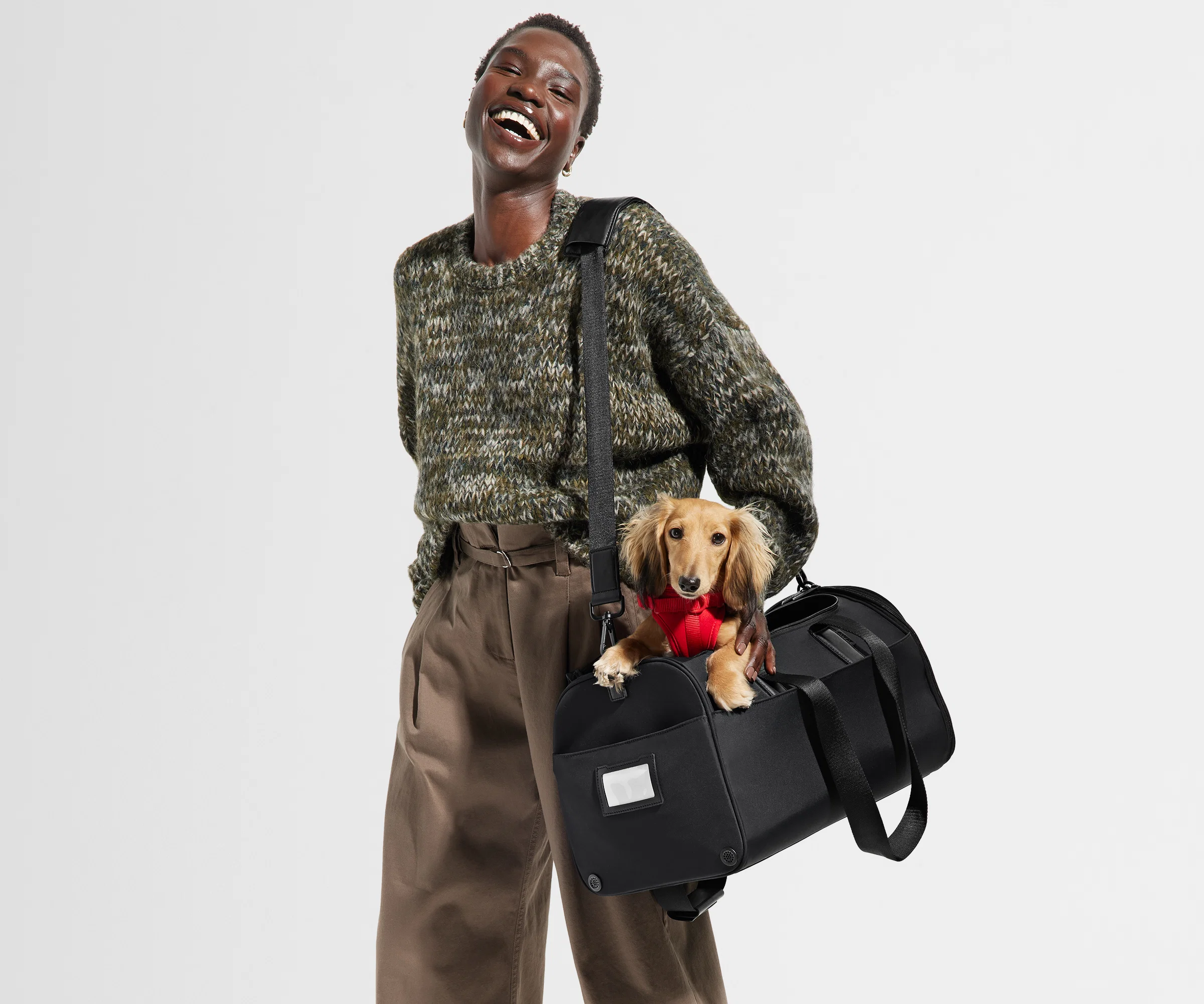 The Pet Carrier in Jet Black - Image 3