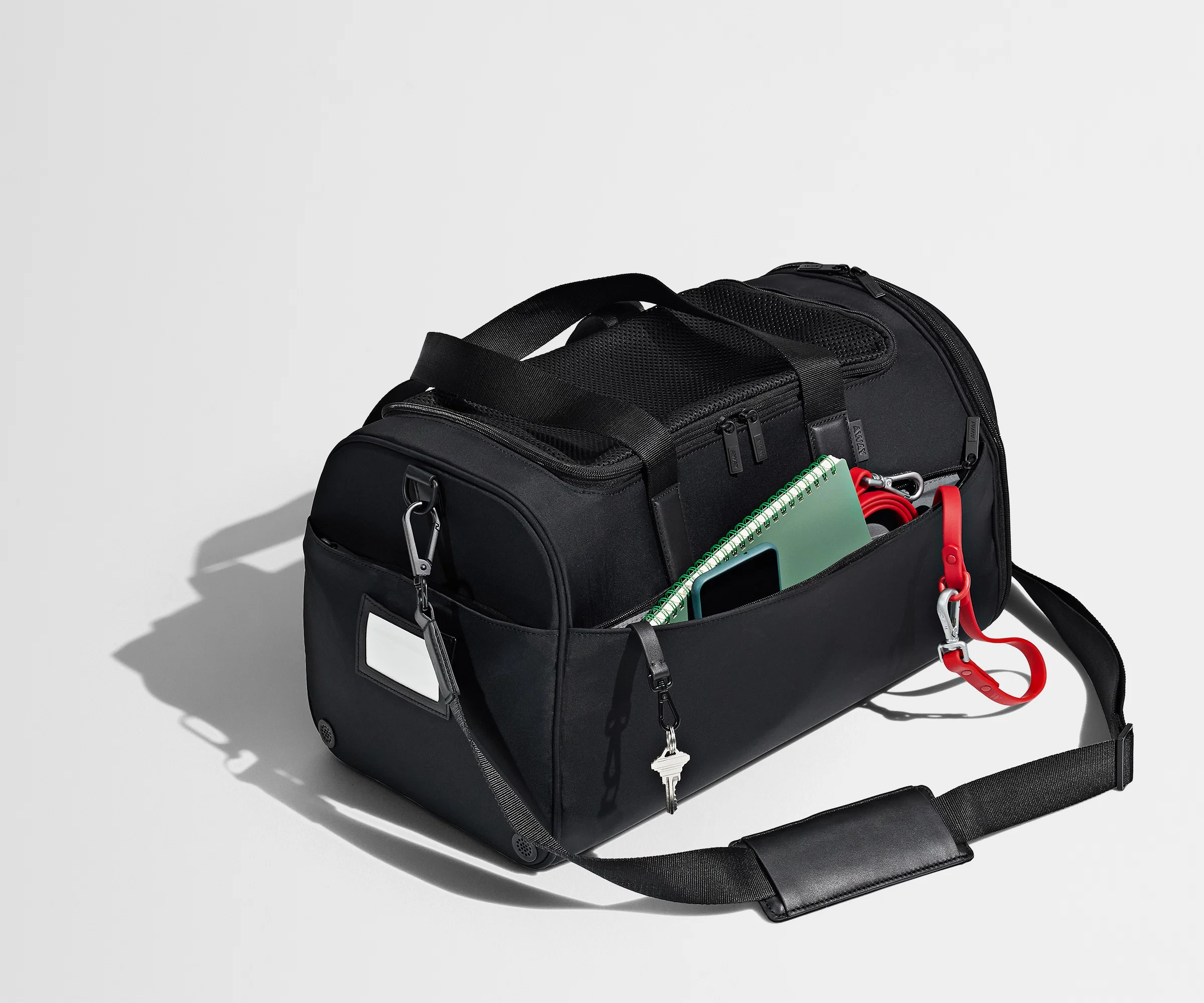 The Pet Carrier in Jet Black - Image 7