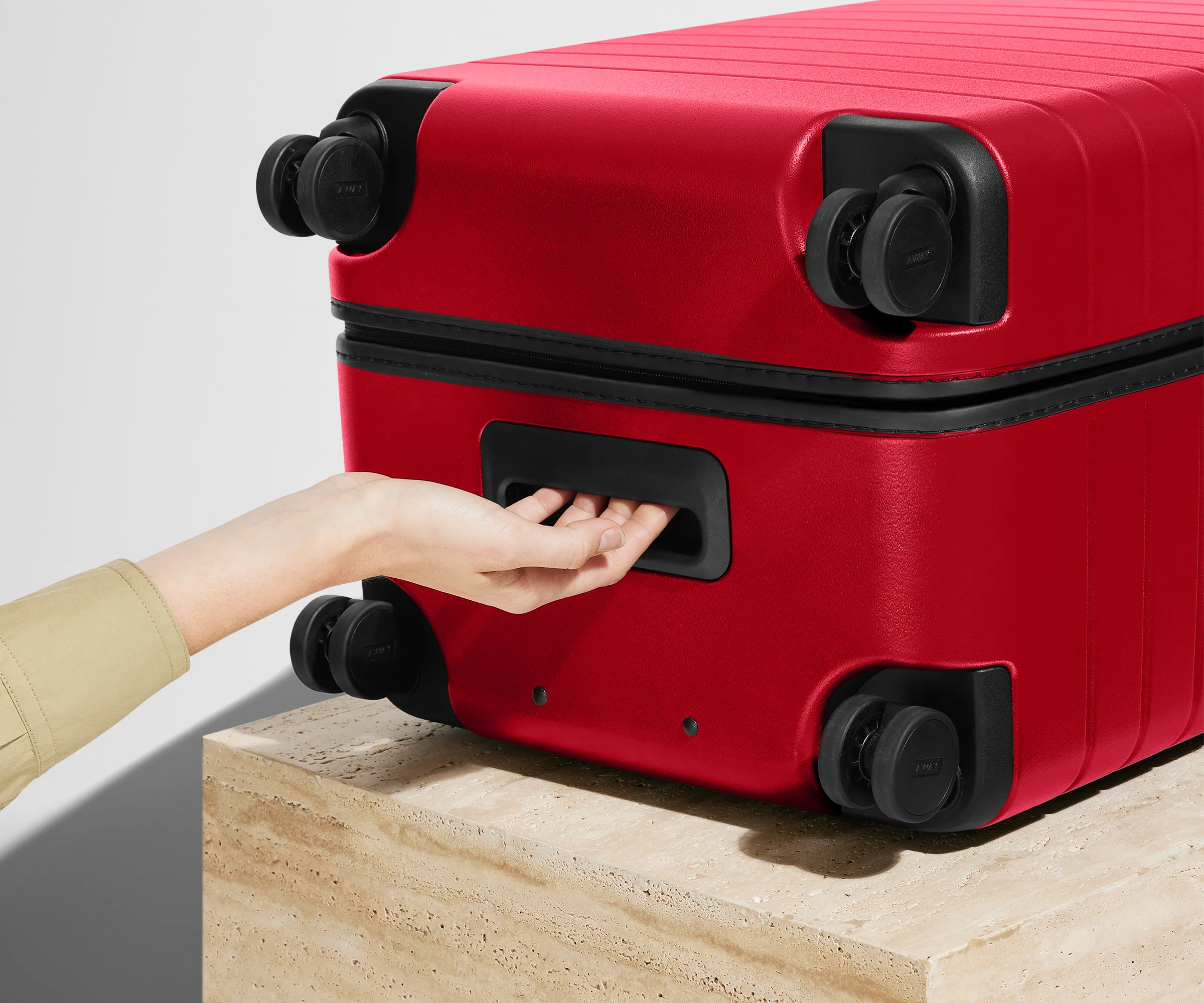 The Trunk in Cherry Red - Image 6