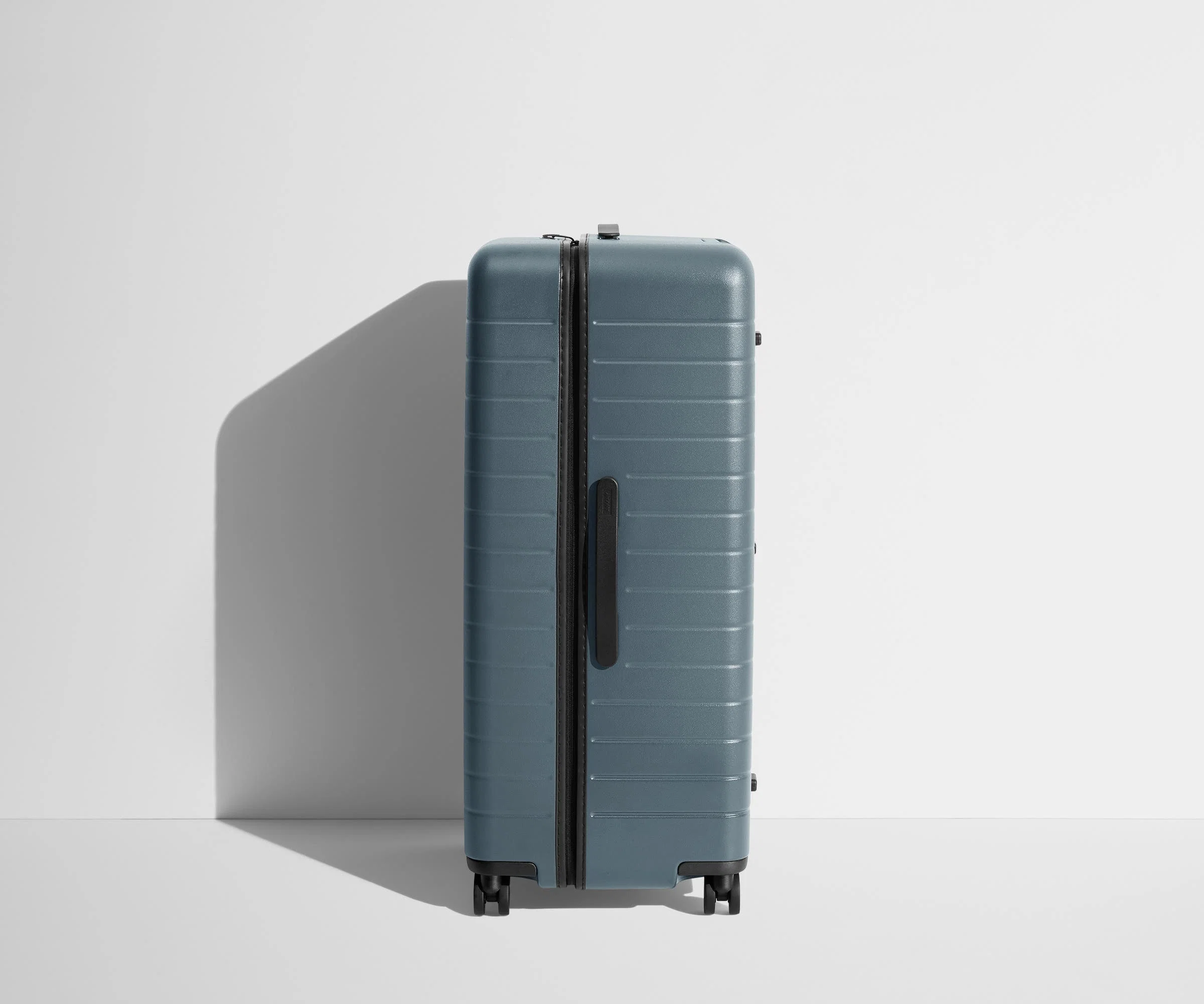 The Trunk in Coast Blue - Image 3
