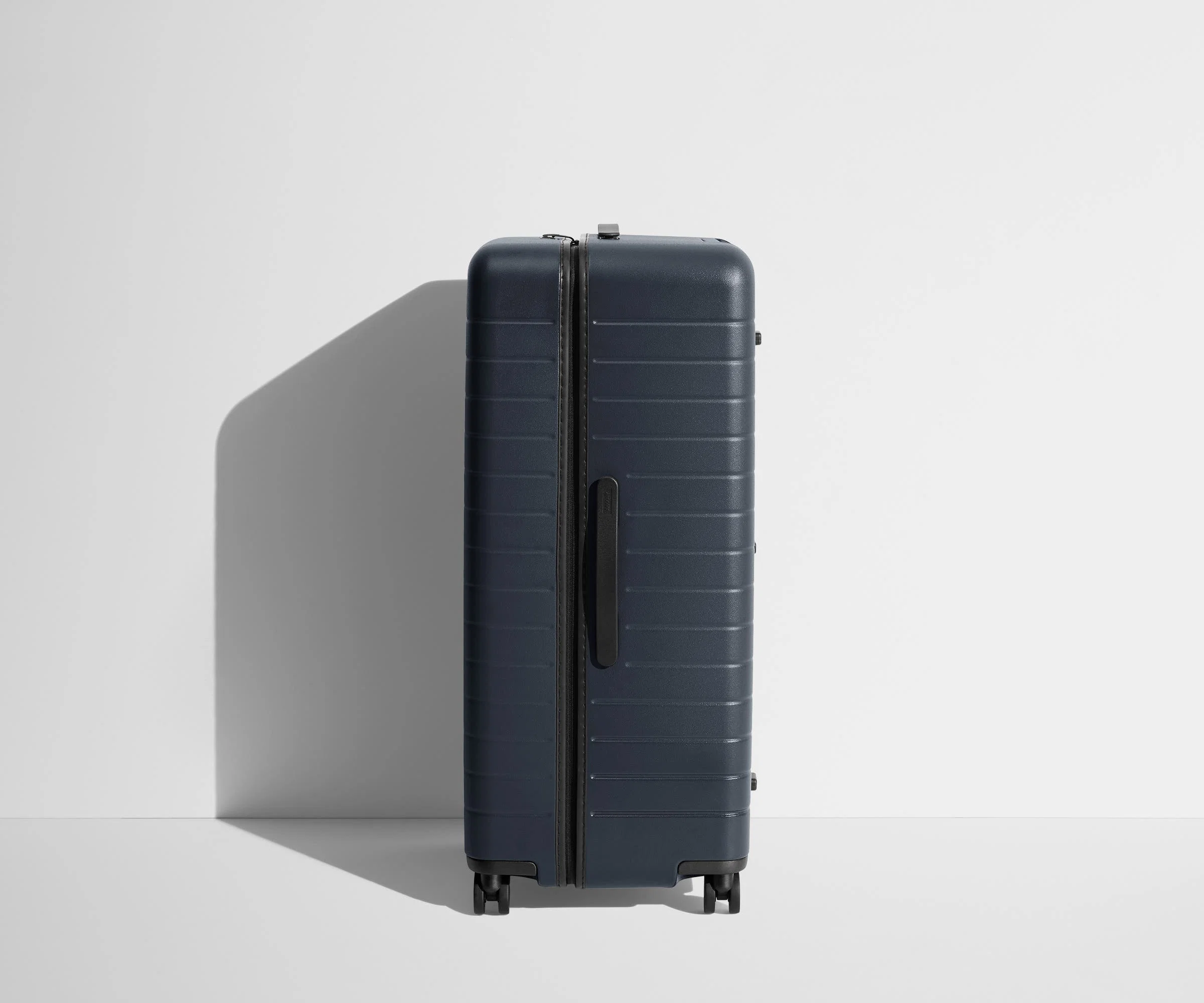 The Trunk in Navy Blue - Image 3