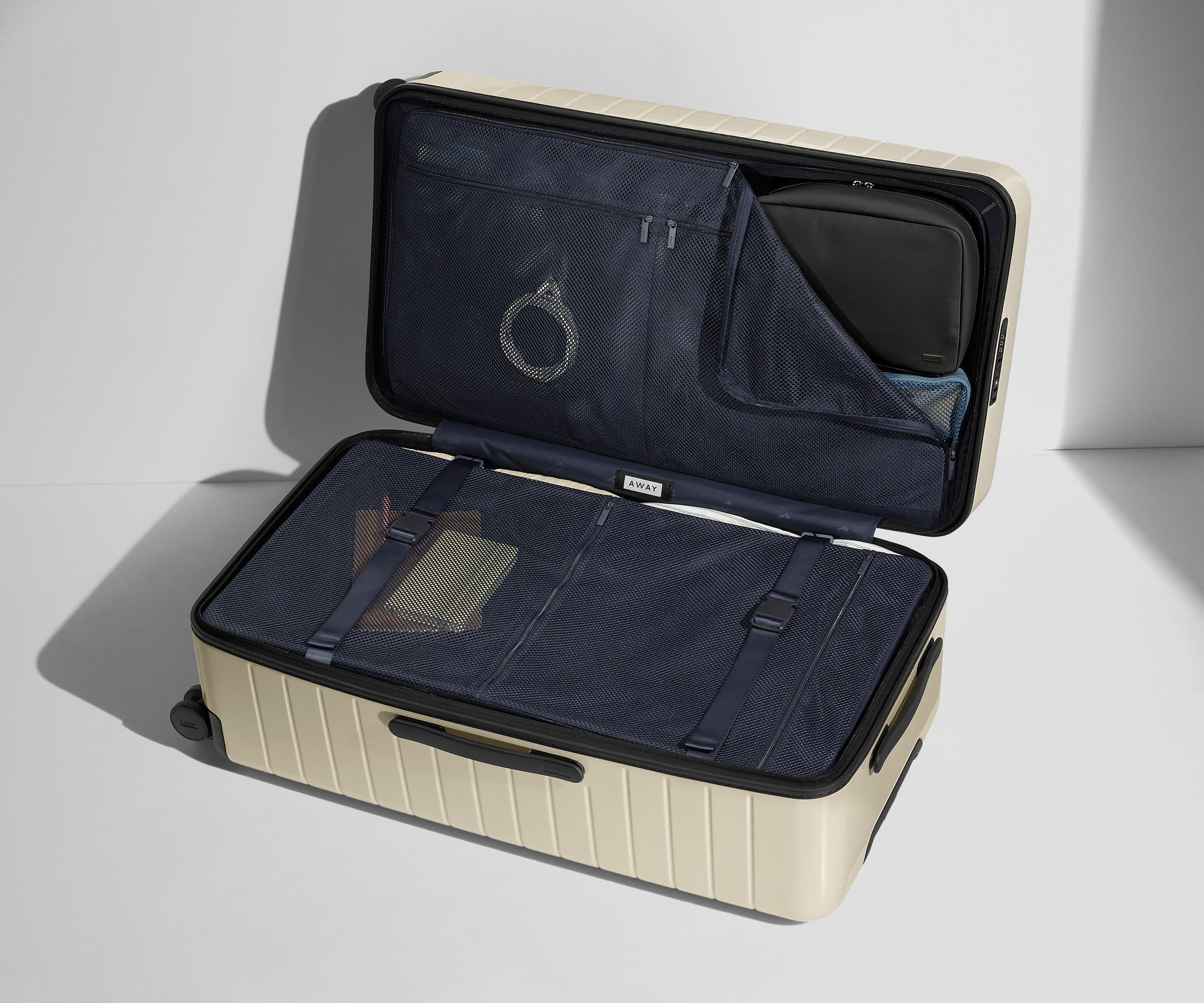 The Trunk in Salt White (Gloss) - Image 5