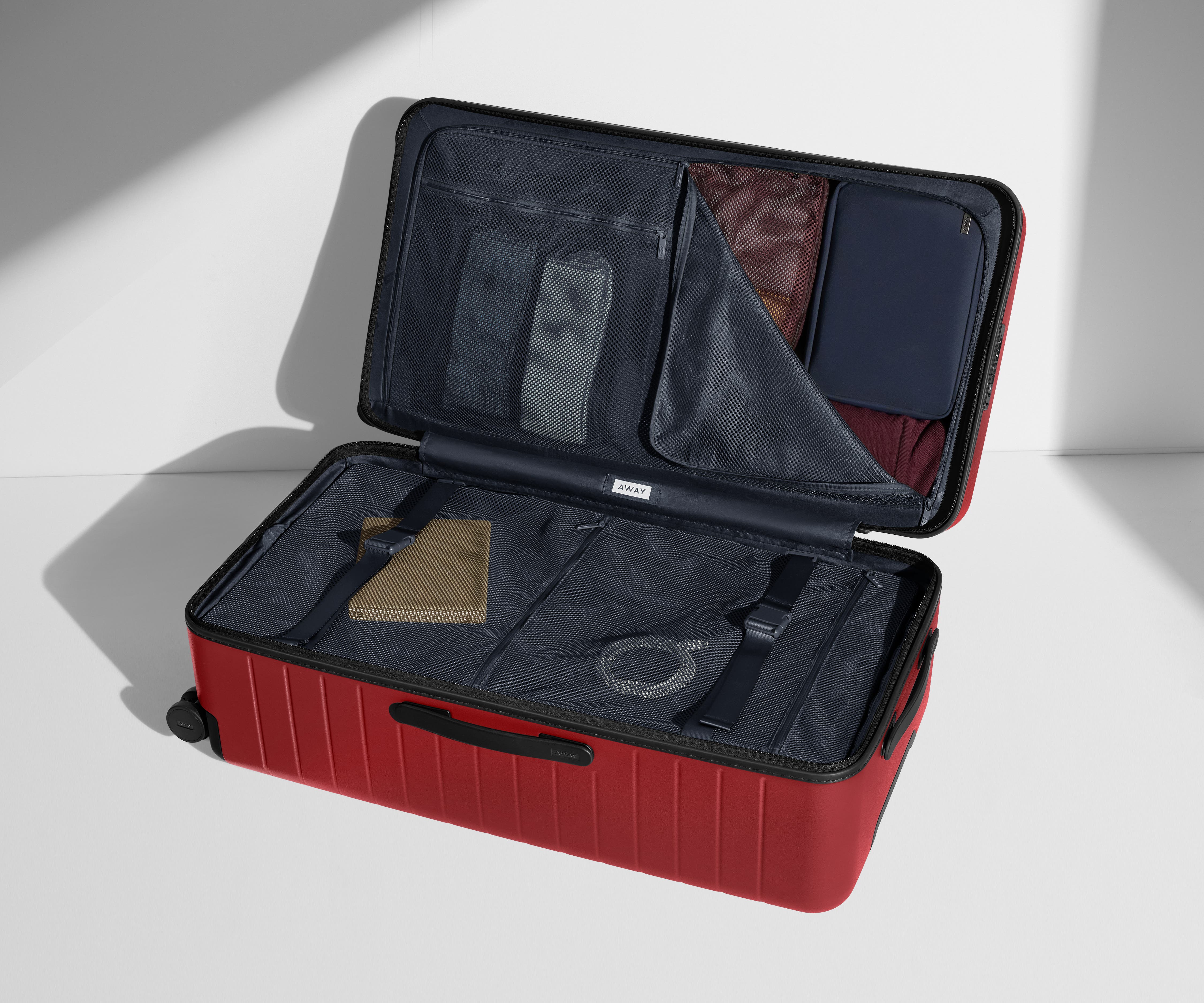 The Trunk in Tango Red - Image 5
