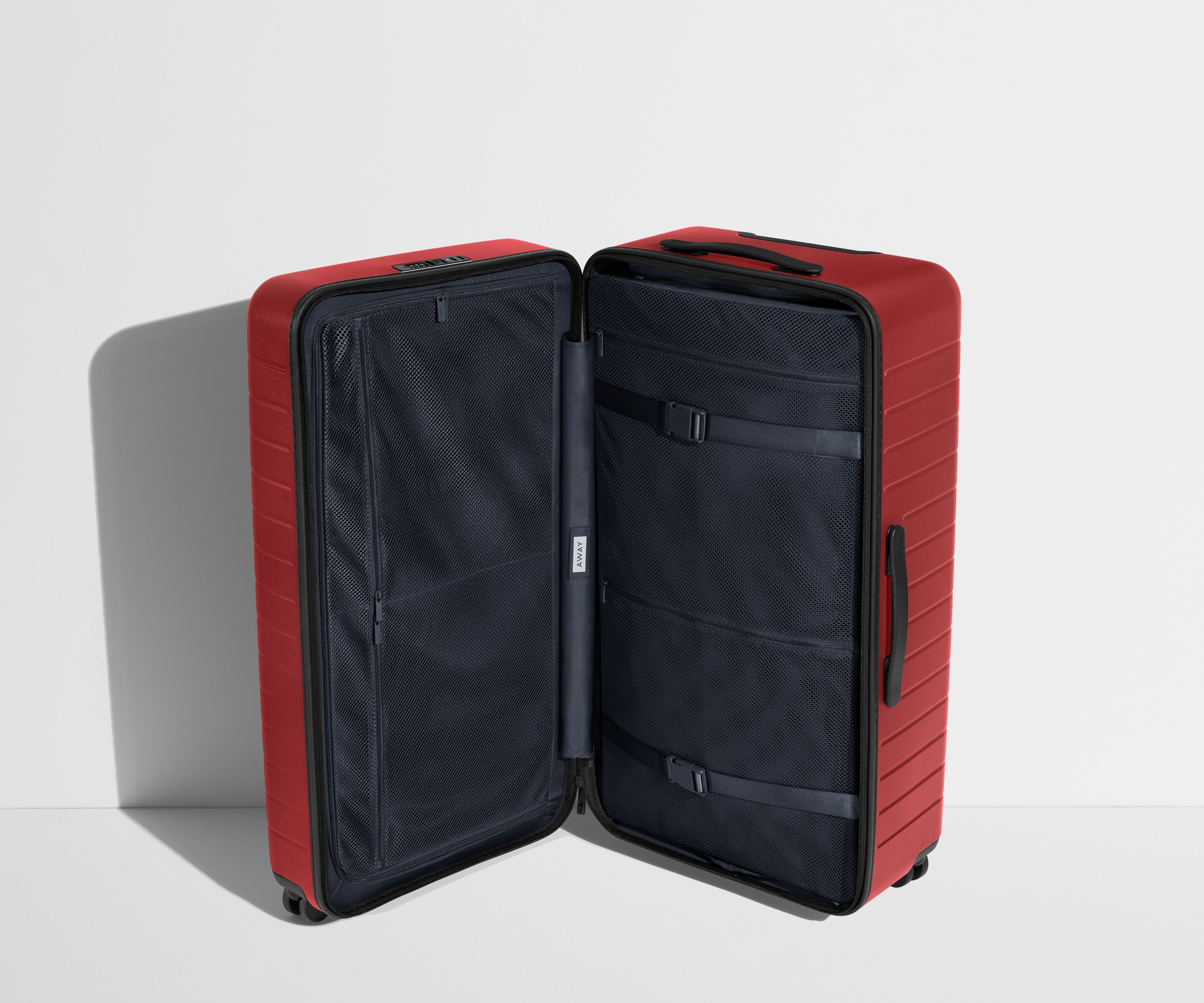 The Trunk in Tango Red - Image 9