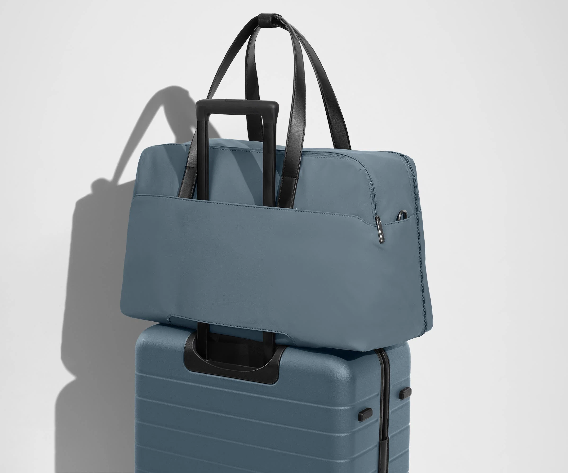 The Weekender in Coast Blue - Image 7
