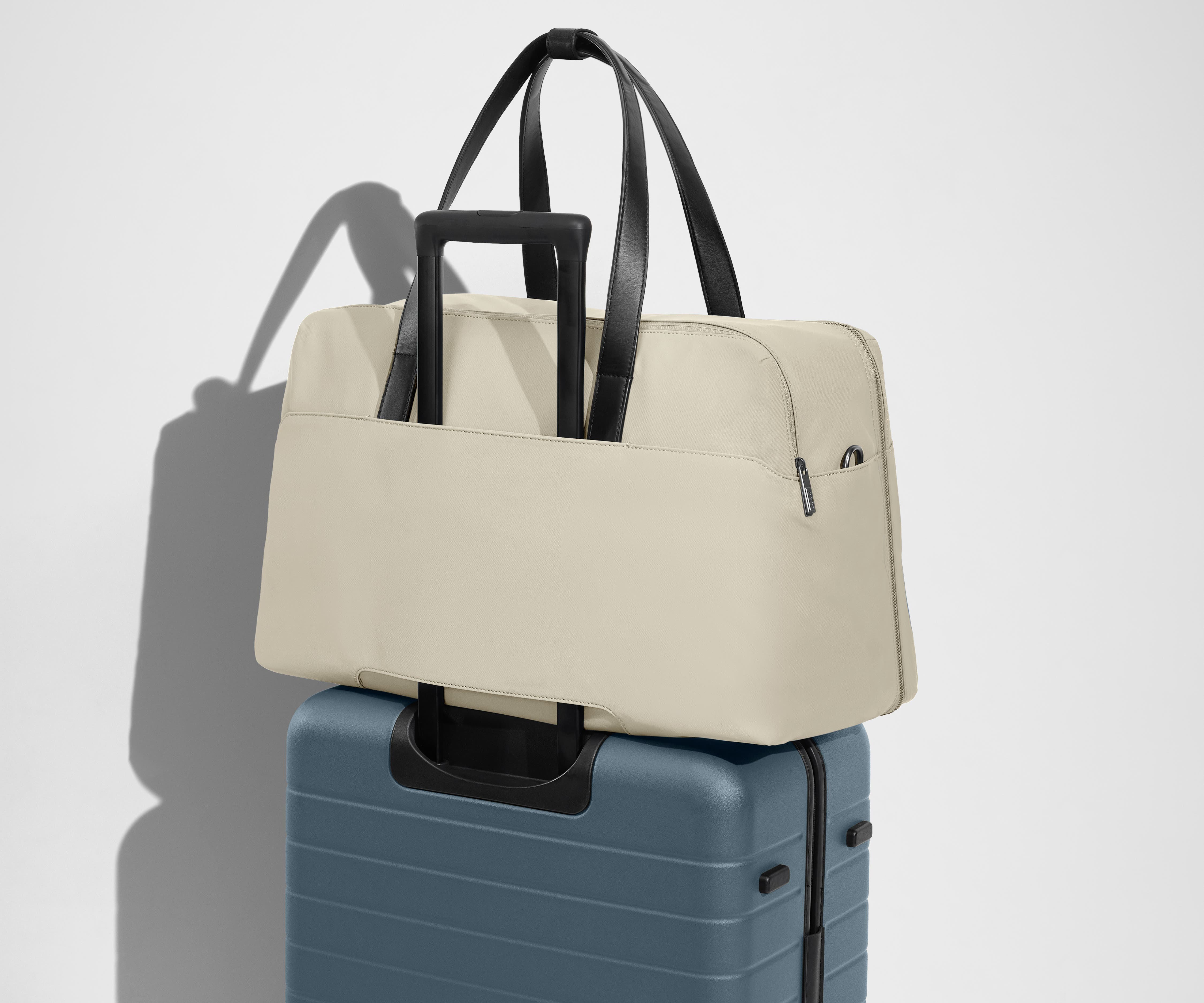 The Weekender in Salt White - Image 7